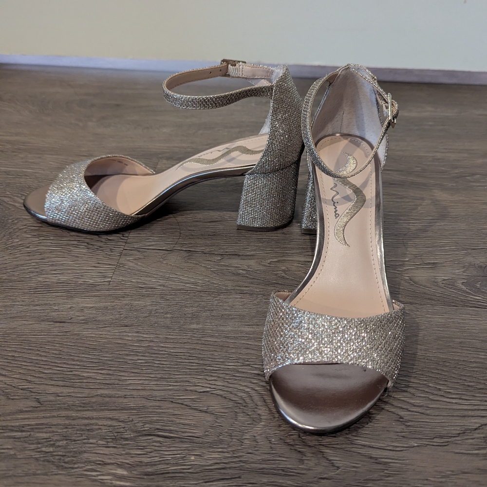 Nina Silver Glitter Block Heels Size 6